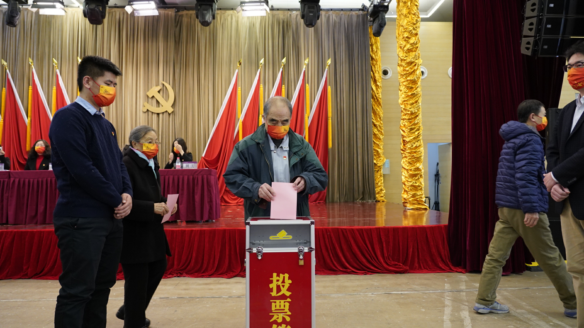 f7d39152bab94c3d873c5cf47ef2089f.jpg f7d39152bab94c3d873c5cf47ef2089f.jpg