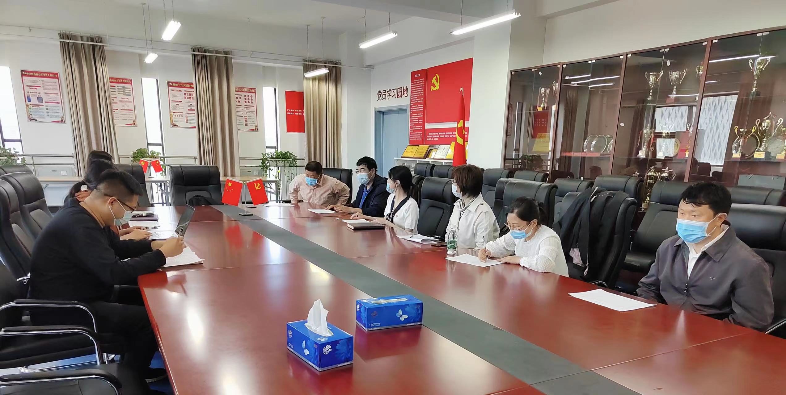 f2c1728e96234995ac407db27fc646fe.jpg f2c1728e96234995ac407db27fc646fe.jpg